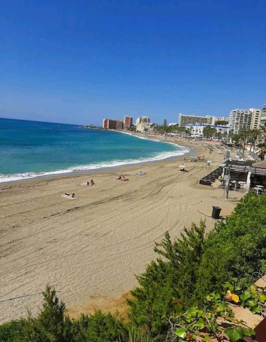 Elegante Alojamiento Con Piscina A 200 M Del Mar. Apartman Benalmádena Kültér fotó