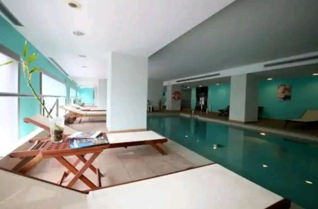 Elegante Alojamiento Con Piscina A 200 M Del Mar. Apartman Benalmádena Kültér fotó